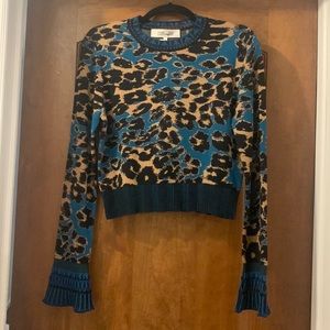 Never worn, tags on, DVF cheetah print sweater